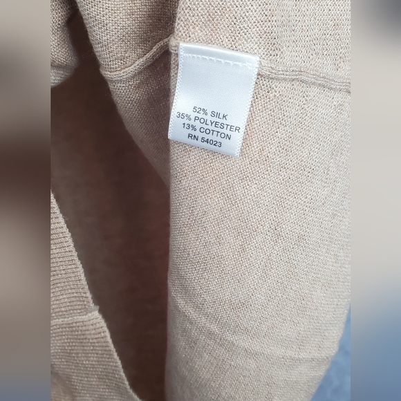 Banana‎ Republic Women’s Beige Short Sleeve Breathable  Silk Cotton Top Size M - Picture 3 of 6